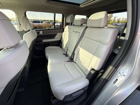 Used 2026 Hyundai Santa Fe Limited AWD/4WD image 26
