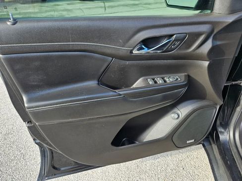 Used 2019 GMC Acadia SLT image 20