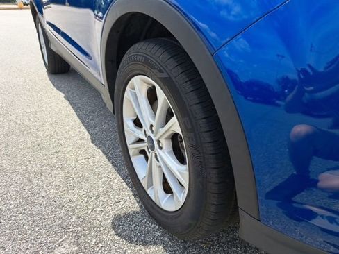 Used 2019 Ford Escape SEL FWD image 4