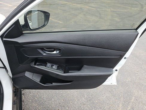 Used 2023 Honda Accord Touring image 15