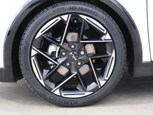 Used 2025 Kia K4 GT-Line w/ GT-Line Premium Package FWD image 6