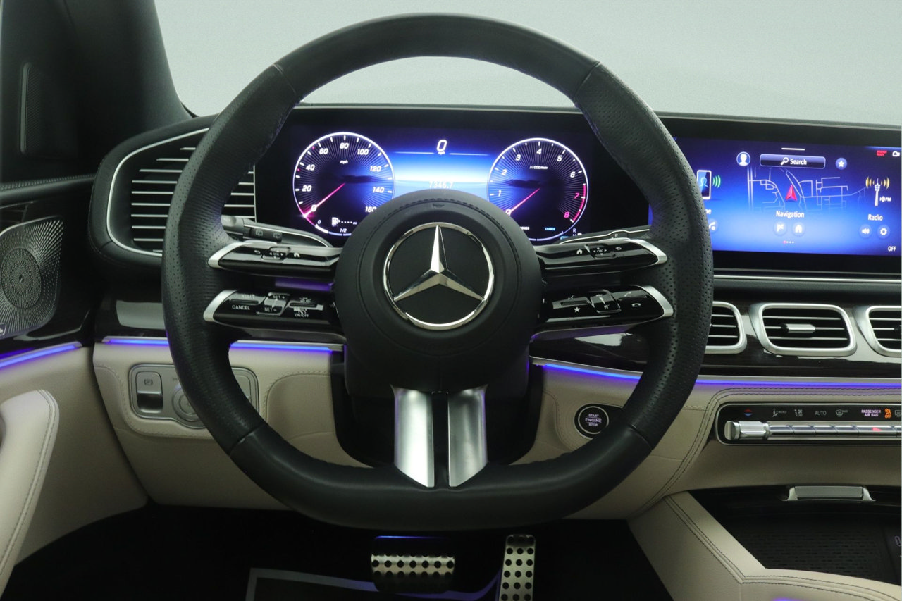 Certified 2025 Mercedes-Benz GLS 580 4MATIC image 8