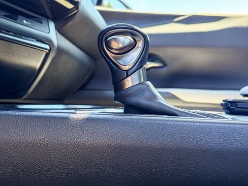 Used 2019 Lexus UX 250h w/ Premium Package AWD/4WD image 22
