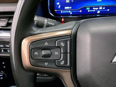 Used 2024 Chevrolet Suburban High Country AWD/4WD image 27