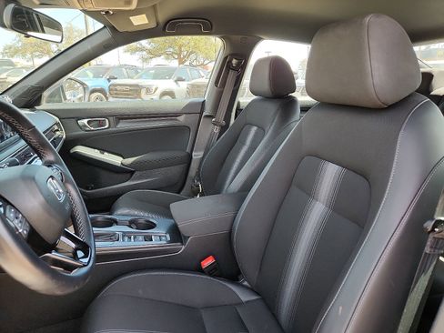 Used 2025 Honda Civic Sport image 13