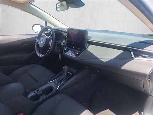 Used 2024 Toyota Corolla LE FWD image 18