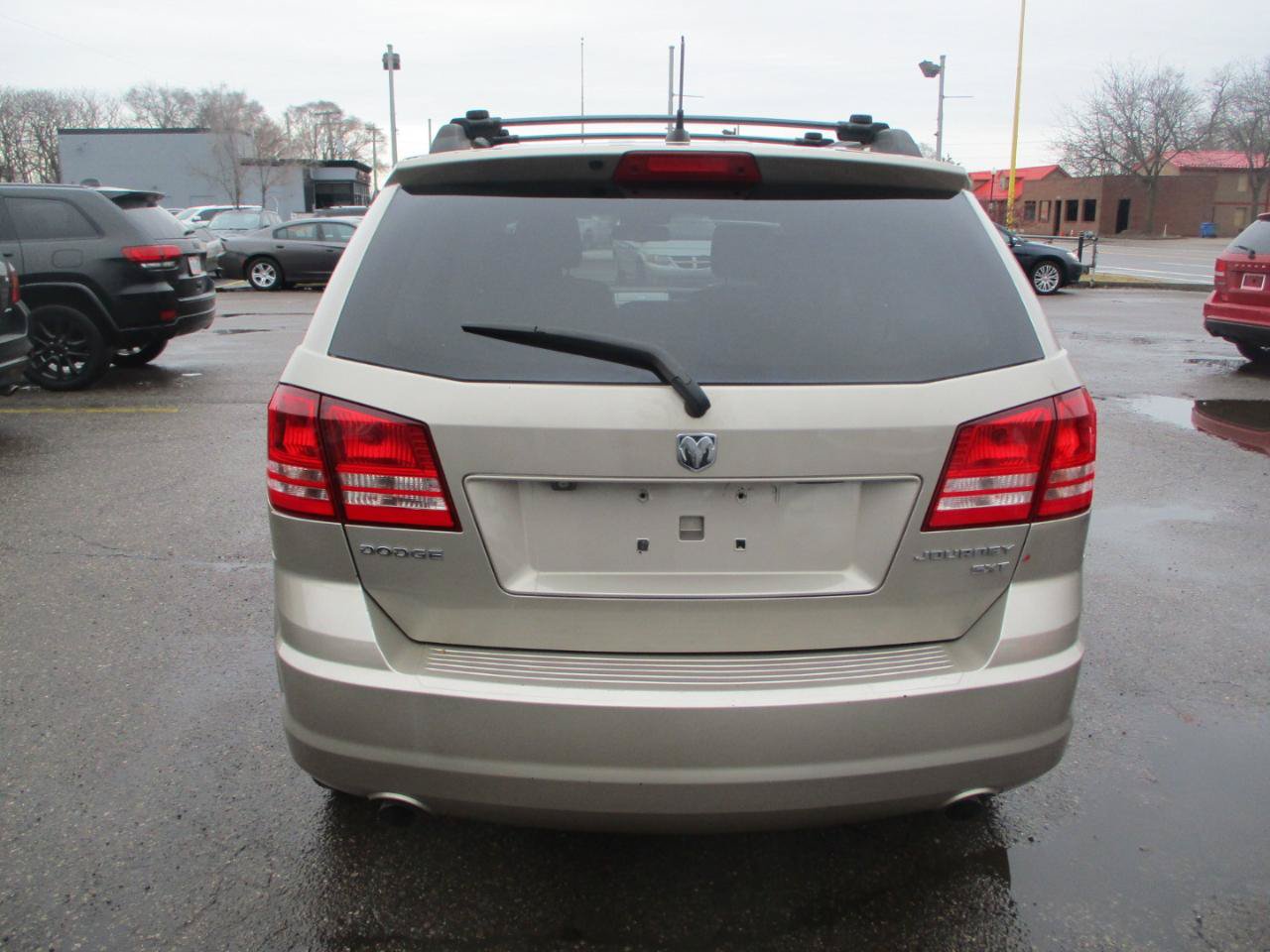 Used 2009 Dodge Journey SXT w/ Rear Seat Video Group I FWD image 5