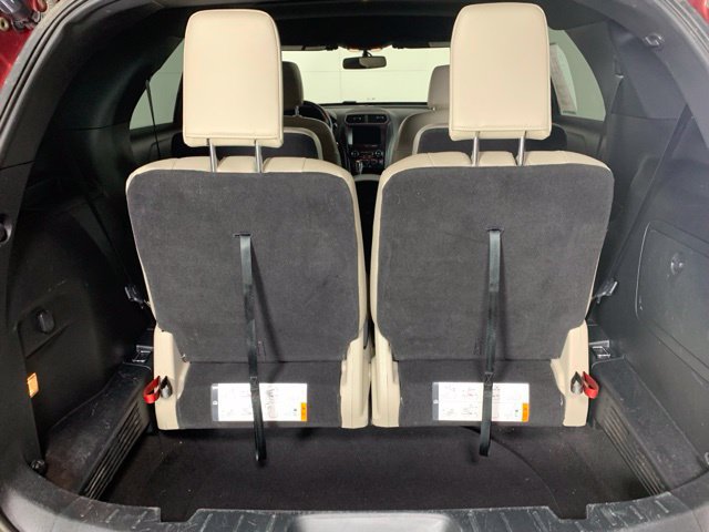 Used 2019 Ford Explorer XLT w/ Equipment Group 202A AWD/4WD image 28