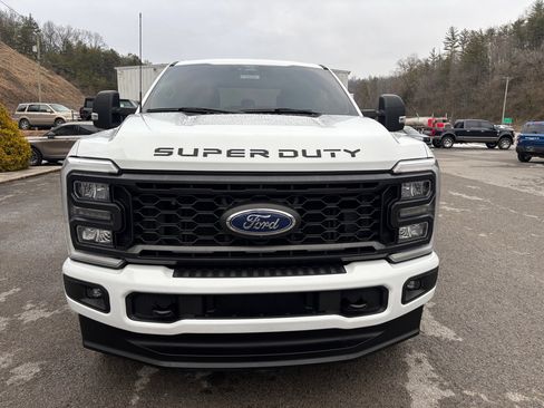 Used 2024 Ford F250 XL w/ STX Appearance Package image 7