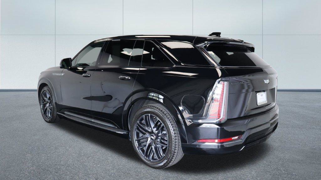 Certified 2025 Cadillac Escalade IQ Sport 2 w/ LPO, ONYX Package AWD/4WD image 4