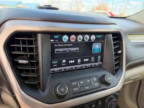 Used 2019 GMC Acadia Denali w/ Technology Package image 16