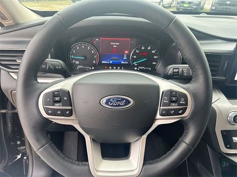 Certified 2024 Ford Explorer XLT w/ Equipment Group 202A image 15