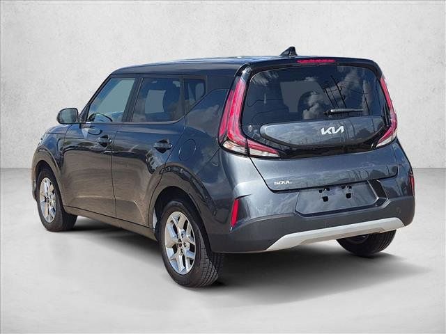 Used 2024 Kia Soul LX w/ Option Group 015 FWD image 7
