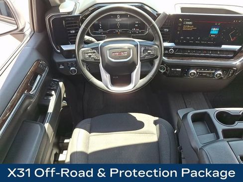 Used 2024 GMC Sierra 1500 Elevation AWD/4WD image 3