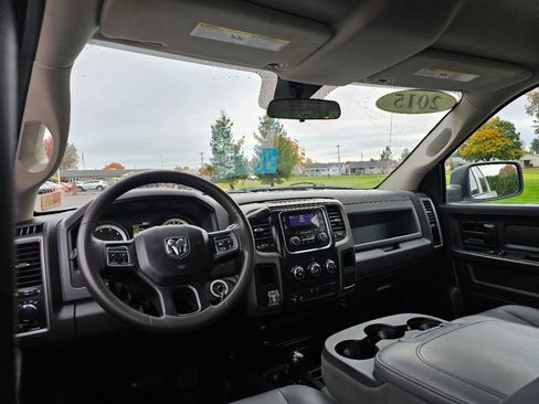 Used 2015 RAM 2500 Tradesman w/ Protection Group image 28