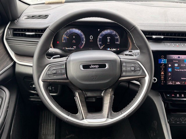 New 2026 Jeep Grand Cherokee Limited AWD/4WD image 38