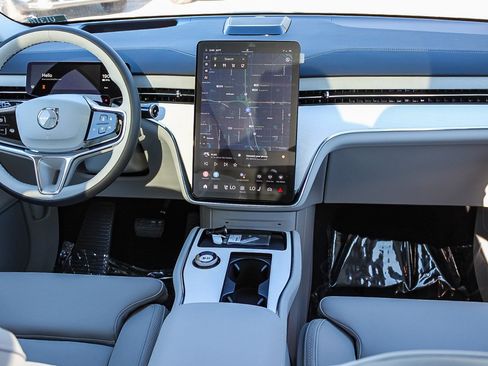 New 2025 Volvo EX90 Ultra w/ Protection Package Premier image 15