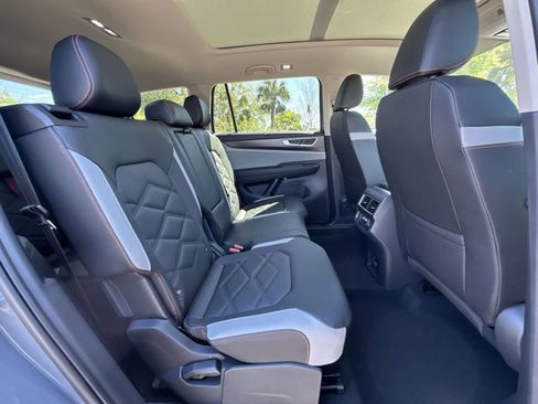 New 2026 Volkswagen Atlas Peak Edition AWD/4WD image 20