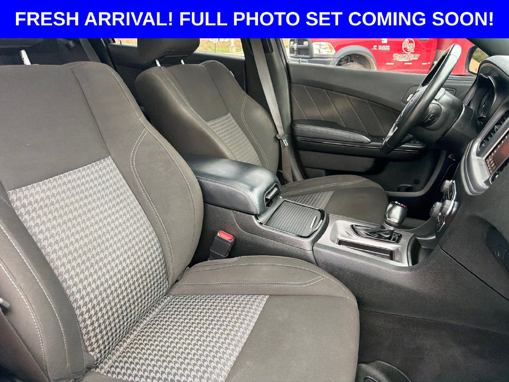 Used 2023 Dodge Charger SXT w/ Blacktop Package AWD/4WD image 27
