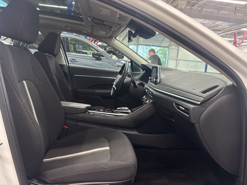 Used 2022 Hyundai Sonata SEL w/ Convenience Package FWD image 14