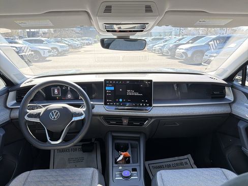 Used 2025 Volkswagen Tiguan S image 20
