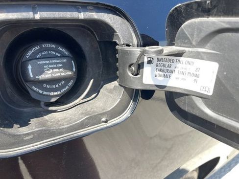 Used 2016 Volkswagen Jetta SE FWD image 16