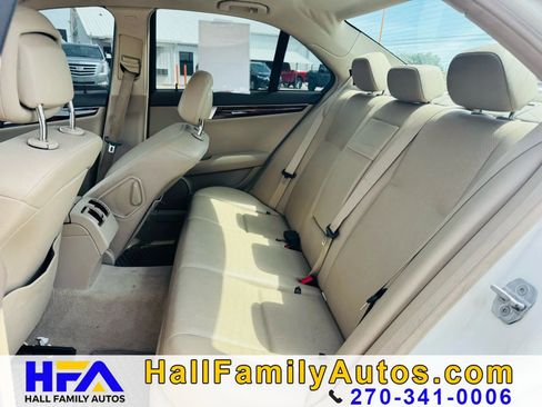 Used 2012 Mercedes-Benz C 250 Sedan image 14