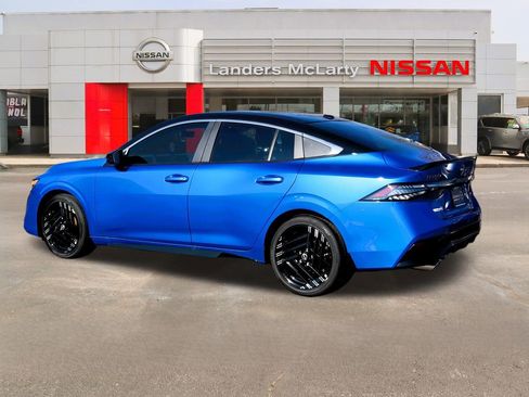 New 2026 Nissan Sentra SR w/ Floor Mat Package image 5