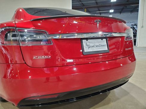 Used 2019 Tesla Model S 100D image 45