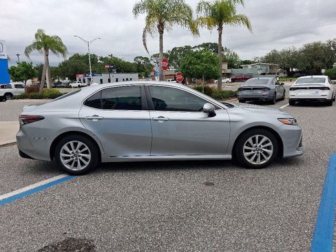 Used 2023 Toyota Camry LE FWD image 4
