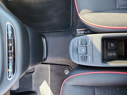 Used 2024 FIAT 500 e (RED) image 15