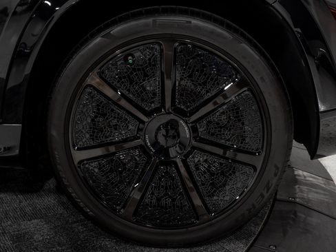 Used 2025 Mercedes-Benz Maybach GLS 600 4MATIC image 31