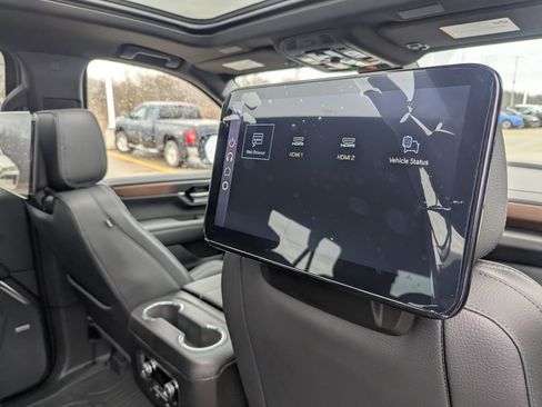 New 2026 GMC Yukon XL Denali w/ Denali Reserve Package image 16