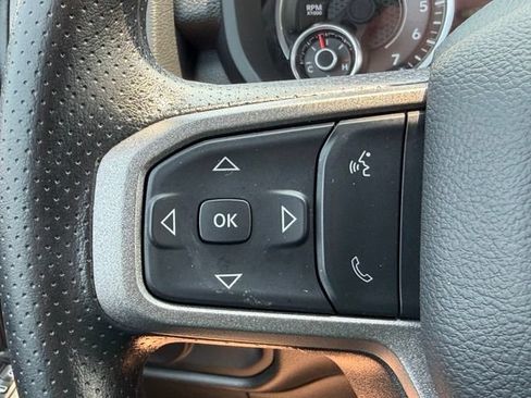 Used 2024 RAM 2500 Tradesman w/ Chrome Appearance Group AWD/4WD image 17