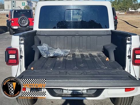 Certified 2023 Jeep Gladiator Overland image 20