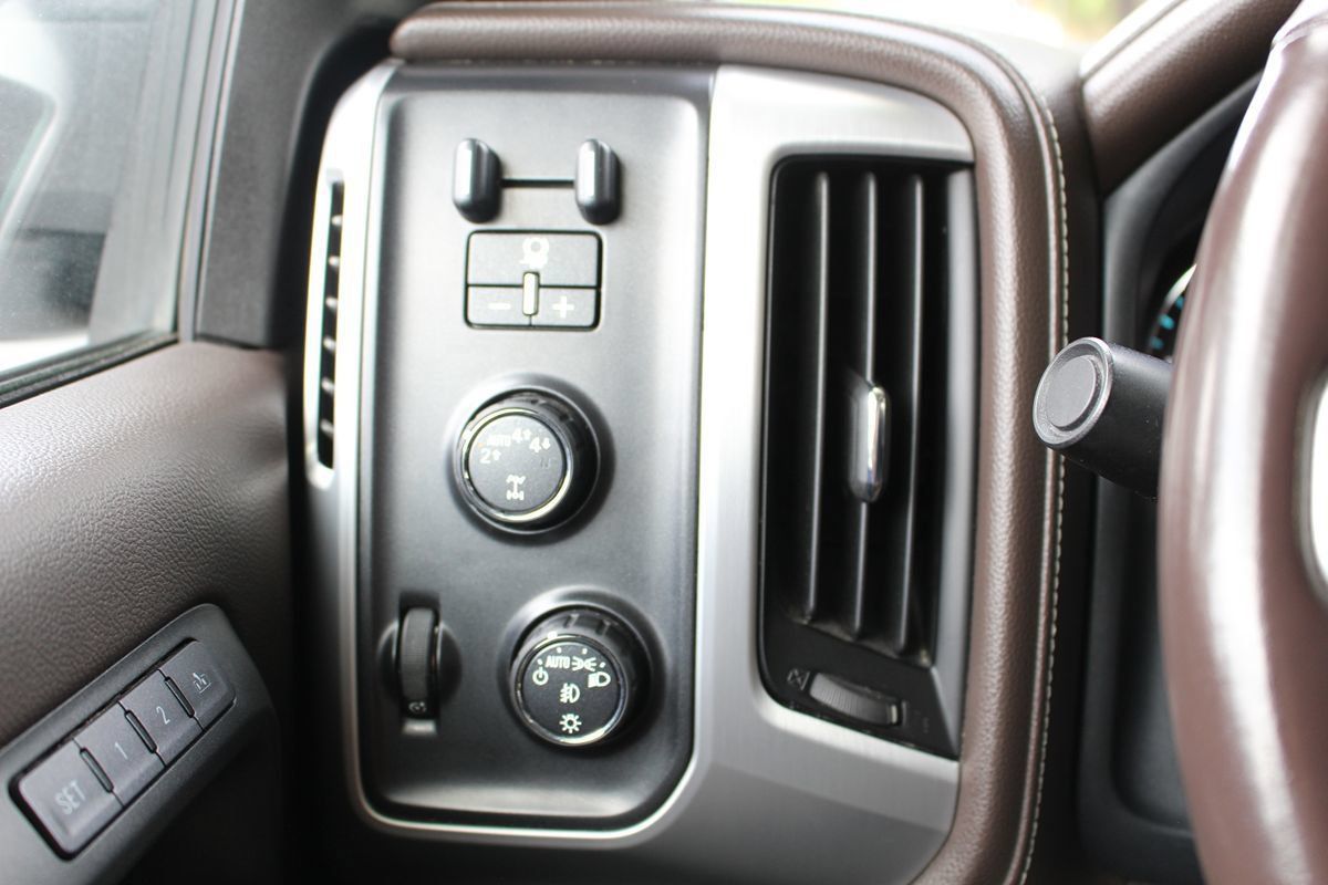 Used 2017 GMC Sierra 1500 SLT AWD/4WD image 23