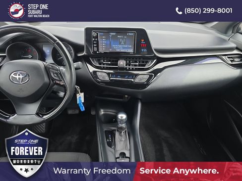 Used 2018 Toyota C-HR XLE image 16