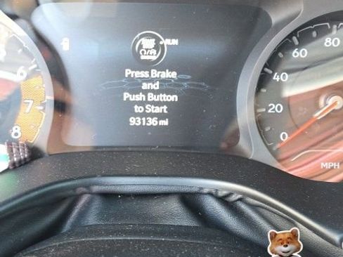 Used 2022 Jeep Compass Latitude image 2