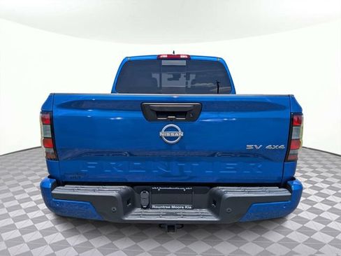 Used 2024 Nissan Frontier SV w/ SV Convenience Package AWD/4WD image 4