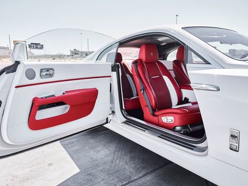 Used 2020 Rolls-Royce Wraith RWD image 22