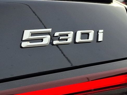 New 2026 BMW 530i xDrive w/ Executive Package image 21