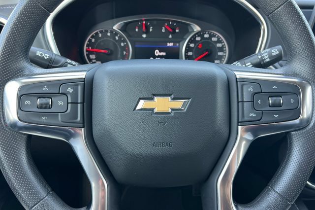 Used 2025 Chevrolet Blazer LT AWD/4WD image 30