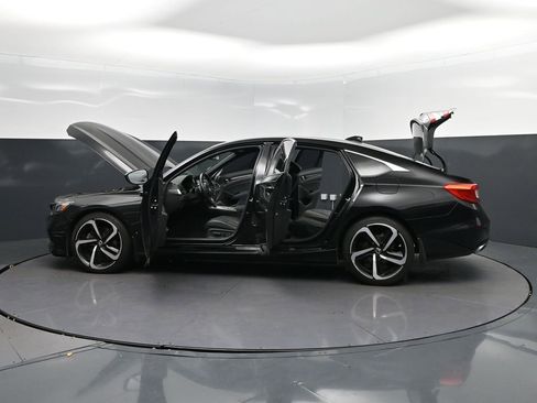 Used 2018 Honda Accord Sport image 47