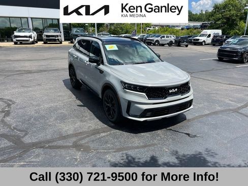 Certified 2023 Kia Sorento SX FWD image 7