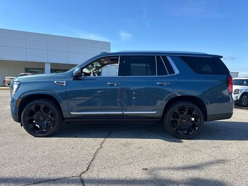 New 2026 GMC Yukon Denali w/ Denali Reserve Package AWD/4WD image 3