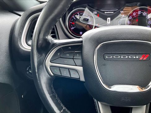 Used 2019 Dodge Challenger SXT w/ Plus Package image 19