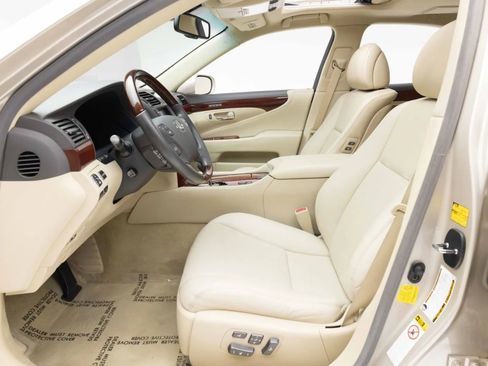 Used 2012 Lexus LS 460 w/ Luxury Value Edition RWD image 23