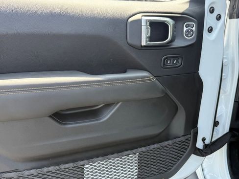 New 2025 Jeep Wrangler Unlimited Rubicon 392 image 11