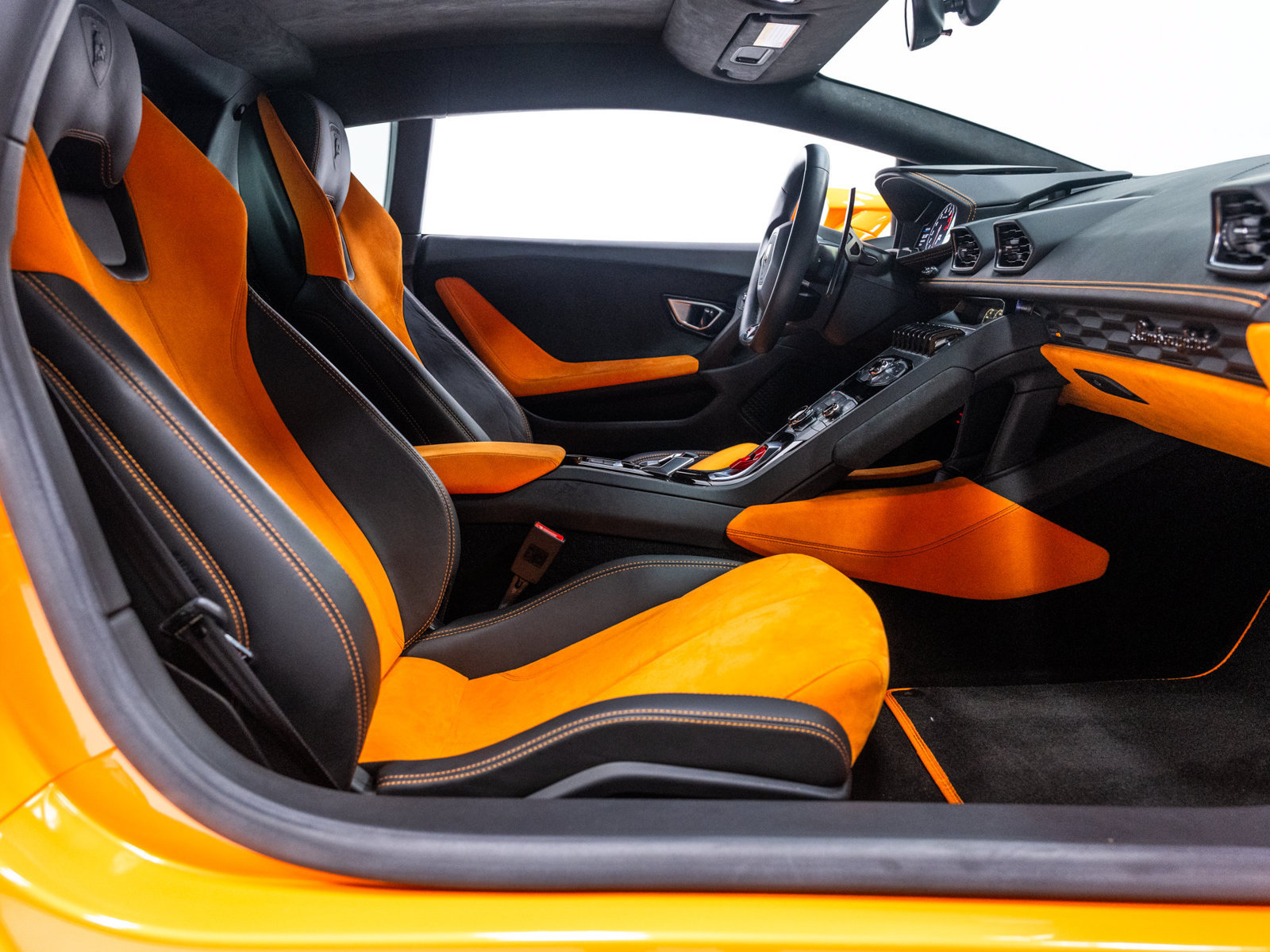 Used 2016 Lamborghini Huracan LP 610-4 AWD/4WD image 68