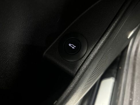 Used 2019 Buick LaCrosse Sport Touring w/ Sun and Shade Package image 13